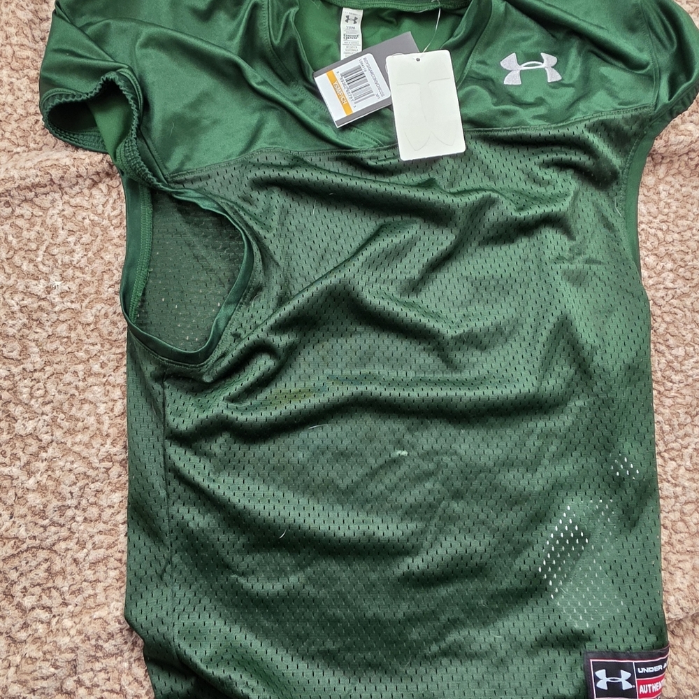Under Armour Green Athletic Tank Top. NWT Boys YSM